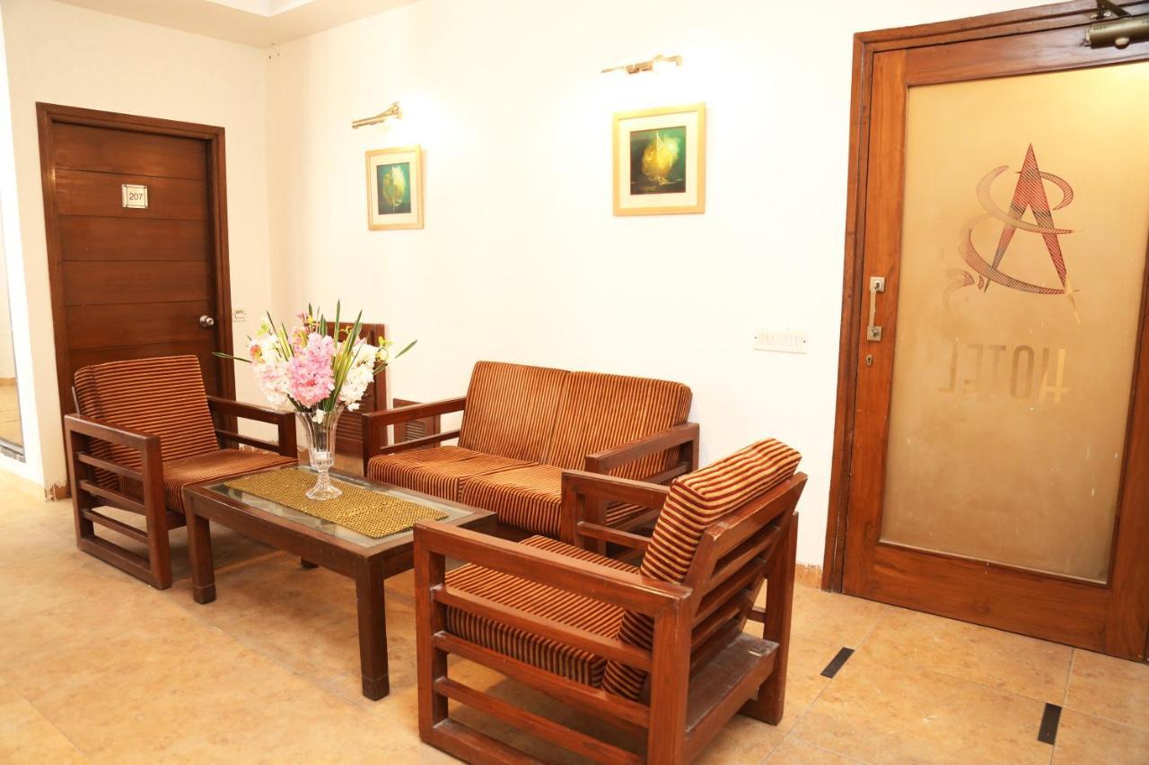 Hotel H26 Chandīgarh 外观 照片