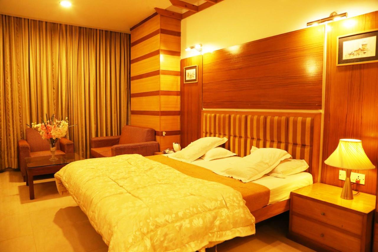 Hotel H26 Chandīgarh 外观 照片